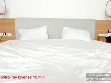 webcam girl carolinaherera image #2102062