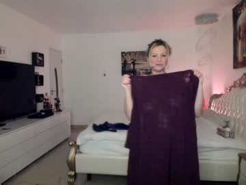 webcam girl kiradivine image #1023076