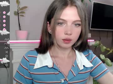 webcam girl small_blondee image #2722746