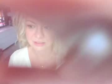 webcam girl kiradivine image #749935