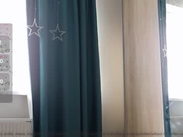 webcam girl small_blondee image #6678577