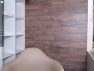 webcam girl small_blondee image #1559322