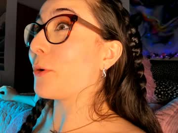 webcam girl littlee33 image #131591
