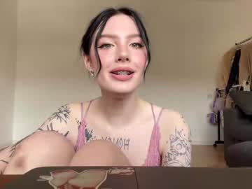 webcam tranny evelynforever image #4231798