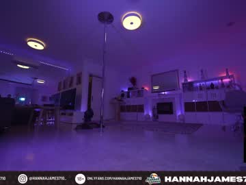 webcam girl hannahjames710 image #3004756