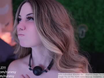 webcam girl runesy image #3042160