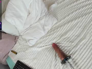 webcam girl lil_angell_ image #2056519