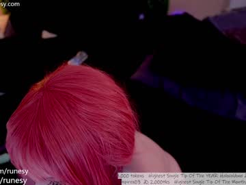webcam girl runesy image #5871488