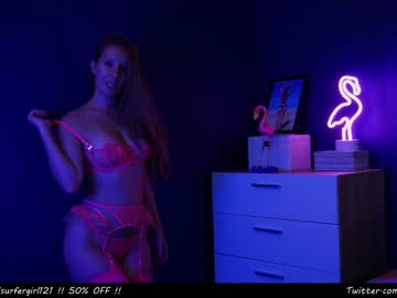 webcam girl surfergirl121 image #4406283