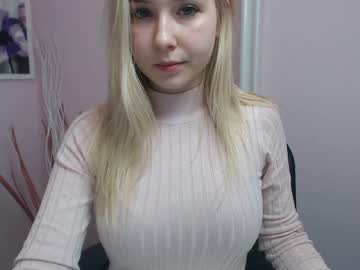 webcam girl lila_page image #1106441