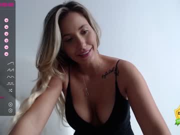 webcam girl theellenshow image #2592448