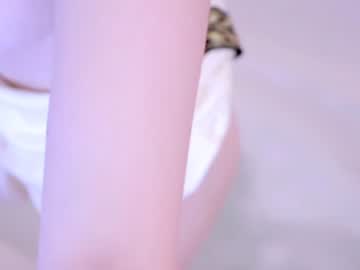 webcam girl runesy image #2087600