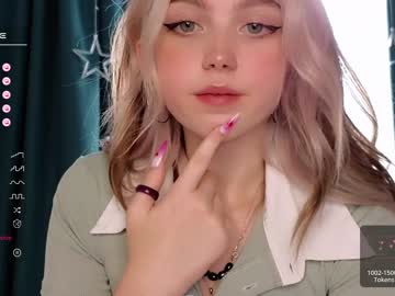 webcam girl small_blondee image #5248325