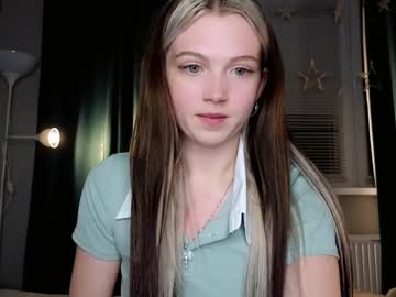 webcam girl small_blondee image #5654320