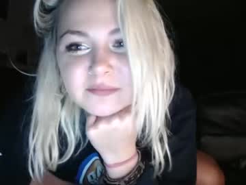 webcam girl kipsy420 image #285780