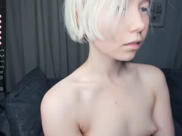 webcam girl silvergloss image #5392629