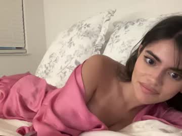 webcam girl poutyselenaa image #6767347