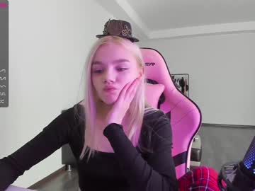 webcam girl allotropp image #3591030