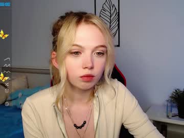 webcam girl small_blondee image #3769644
