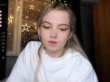 webcam girl small_blondee image #5862246