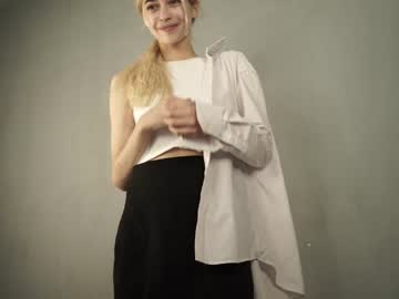 webcam girl cuteelsa_ image #4822453