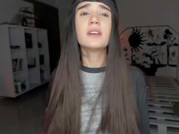 webcam girl lonelly_lolly98 image #3412645