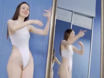 webcam girl kriskras__ image #3940711
