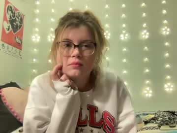 webcam girl commieslut420 image #680903