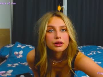 webcam girl playwithmil image #4869067