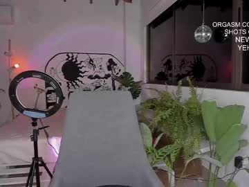 webcam girl lonelly_lolly98 image #3606342