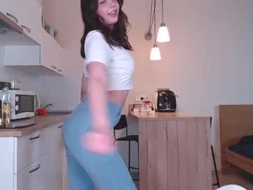 webcam girl funnybunny3579 image #4217532