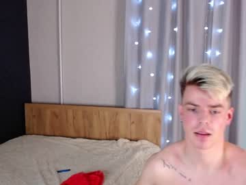 Cam for evan_holiday