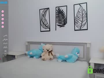 webcam girl small_blondee image #3450284