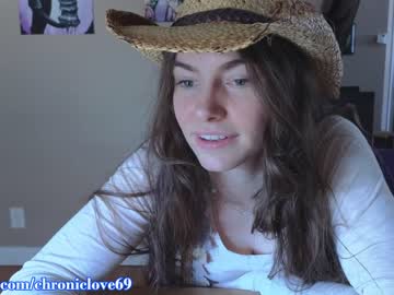 webcam girl chroniclove image #4134525