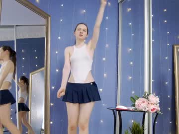 webcam girl kriskras__ image #4290848