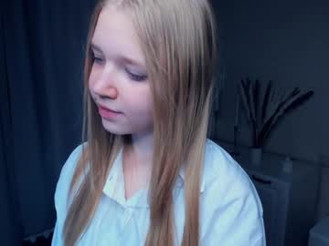 webcam girl hug_honestly image #5779188