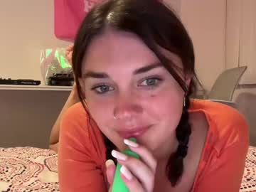 webcam girl queencassidyy image #5339376