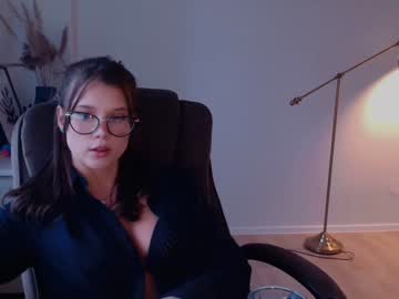 webcam girl bitter_moon image #6838736