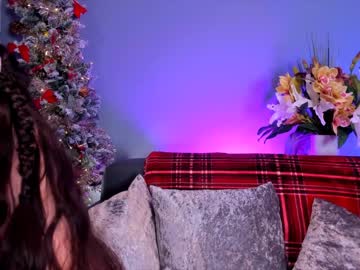 webcam girl littlee33 image #5984262