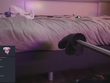 Cam for sissystephaniex