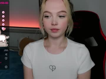 webcam girl small_blondee image #3710493