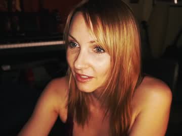 webcam girl kaileeshy image #594325