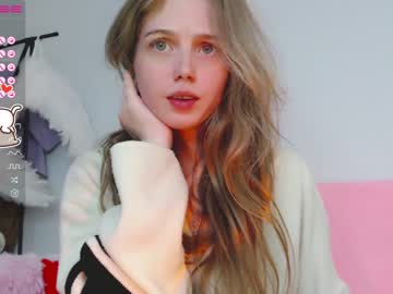 webcam girl small_blondee image #3139256