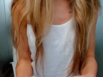 webcam girl anyarayne image #6037499