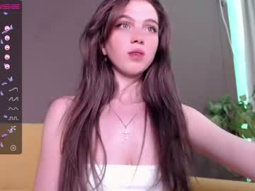 webcam girl small_blondee image #1745543