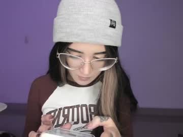 webcam girl lonelly_lolly98 image #3020047