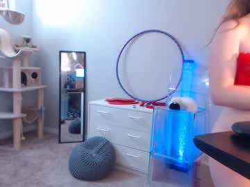 webcam girl skyewatson image #2229285