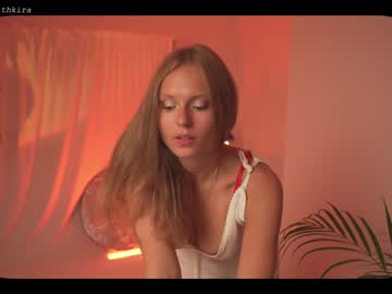 webcam girl chillwithkira image #2170737