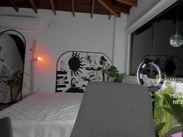 webcam girl lonelly_lolly98 image #3616203