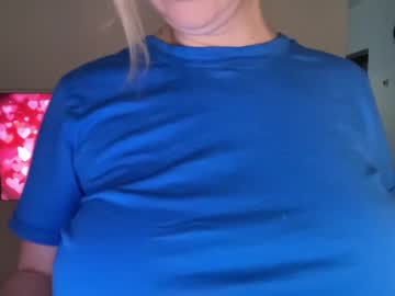 webcam girl kiradivine image #6339915